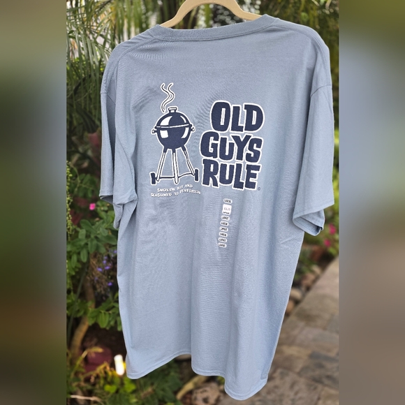 Vtg NWT 2008 Old Guys Rule Smokin' Hot And Seasoned to Perfection  T-Shirt L - Picture 2 of 6